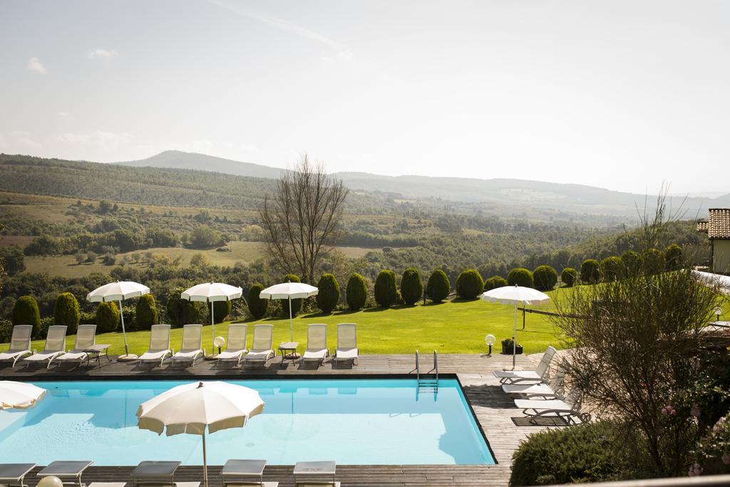 Vakantieboerderij Borgo San Faustino Country Relais And